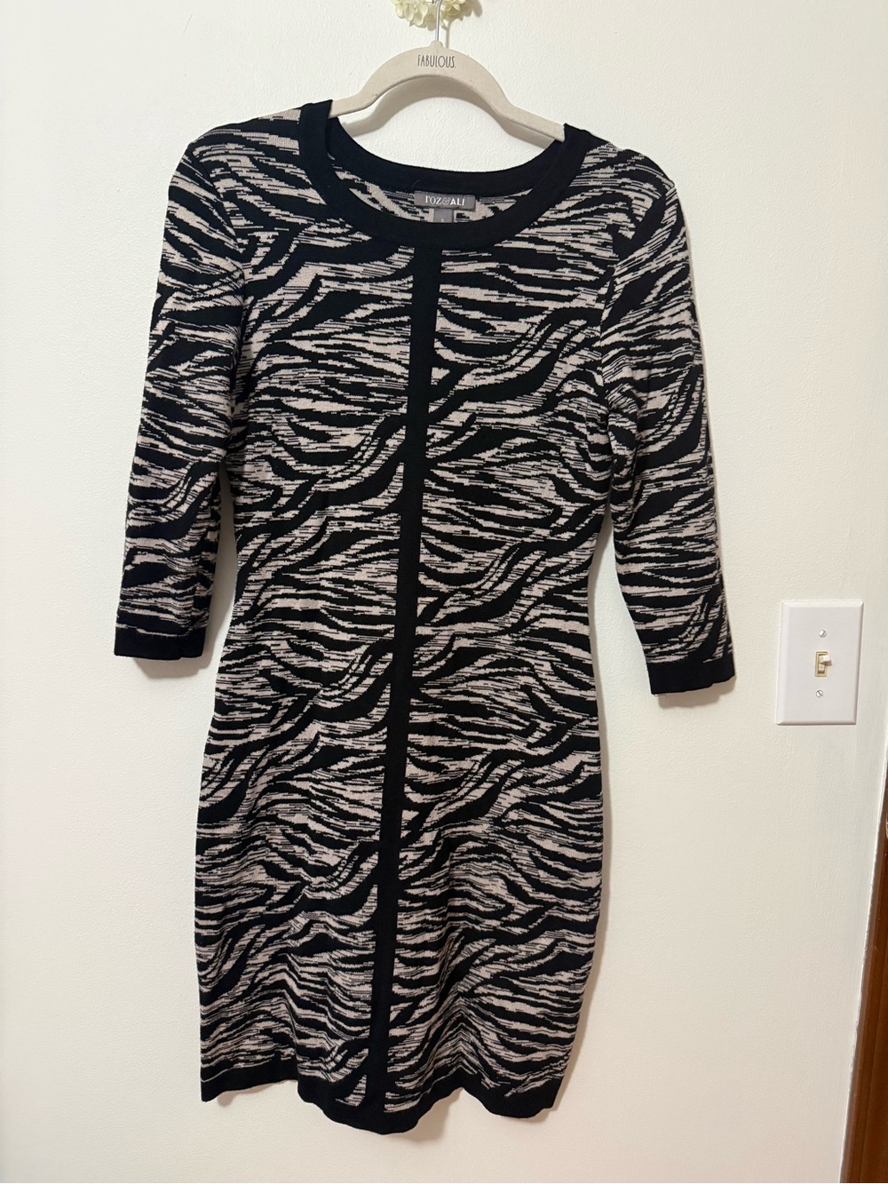 Roz & Ali Black and Cream Zebra-Print Long Sleeve Dress